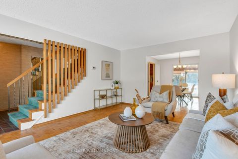 Photo 2 at 26 Deerbrook Trail, L'Amoreaux, Toronto