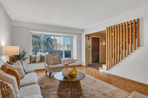 Photo 5 at 26 Deerbrook Trail, L'Amoreaux, Toronto