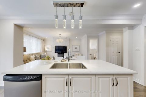 Photo 17 at 45 Newmill Crescent, Devonsleigh, Richmond Hill