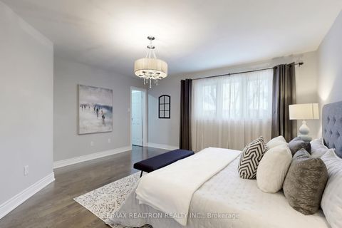 Photo 25 at 45 Newmill Crescent, Devonsleigh, Richmond Hill