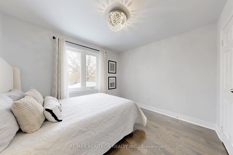 Photo 32 at 45 Newmill Crescent, Devonsleigh, Richmond Hill