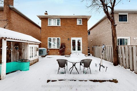 Photo 44 at 45 Newmill Crescent, Devonsleigh, Richmond Hill