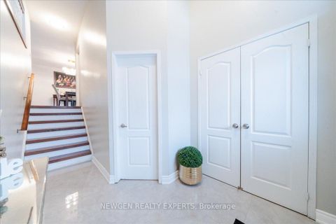 Photo 1 at 35 Rivendell Trail, Rouge E11, Toronto