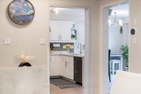 Photo 10 at 35 Rivendell Trail, Rouge E11, Toronto