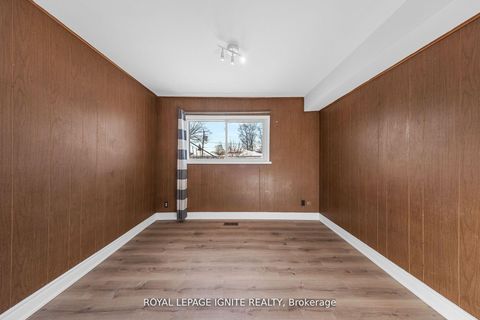 Photo 32 at 6 Brantley Crescent, York University Heights, Toronto