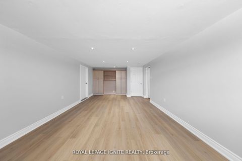 Photo 35 at 6 Brantley Crescent, York University Heights, Toronto