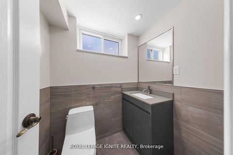 Photo 37 at 6 Brantley Crescent, York University Heights, Toronto
