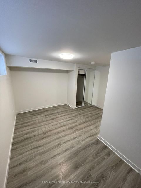 Photo 6 at 30 Thorncrest Road, Allandale Heights, Barrie