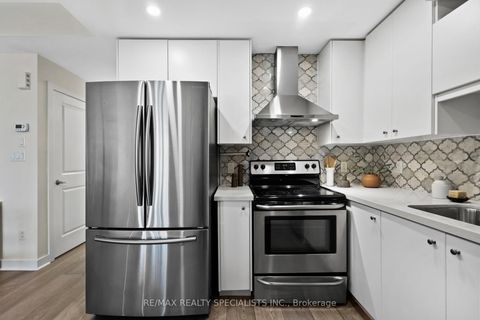 Photo 11 at 209 - 252 Royal York Road, Mimico, Toronto