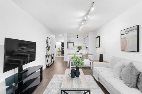 Photo 9 at 712 - 11 Lee Centre Drive, Woburn, Toronto