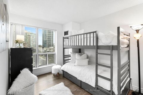 Photo 19 at 712 - 11 Lee Centre Drive, Woburn, Toronto