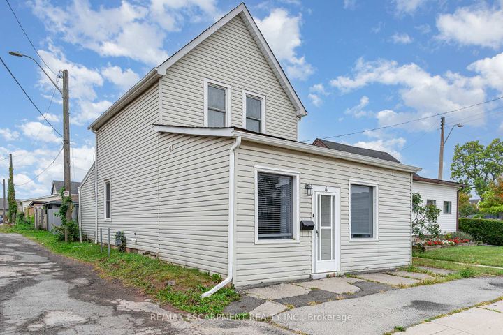 Photo 26 at 4 Robins Avenue, Crown Point, Hamilton