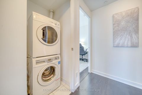 Photo 19 at 1211 - 501 St. Clair Avenue W, Casa Loma, Toronto