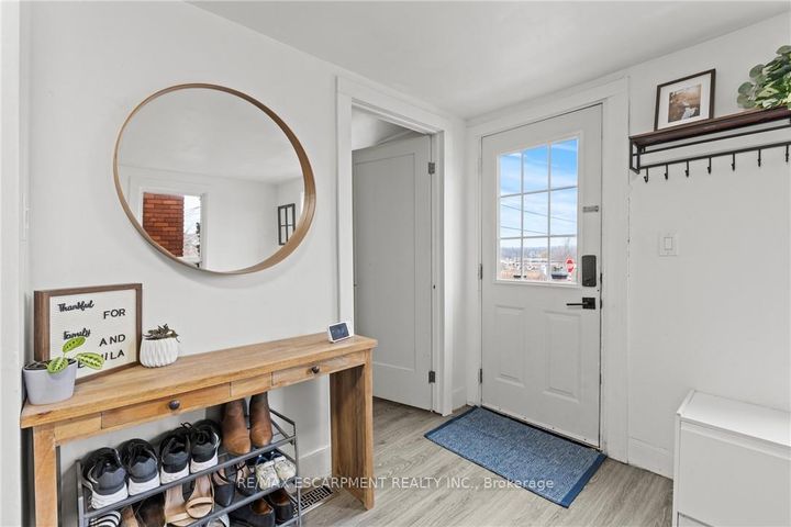 Photo 2 at 199 BARTON Street W, Central, Hamilton