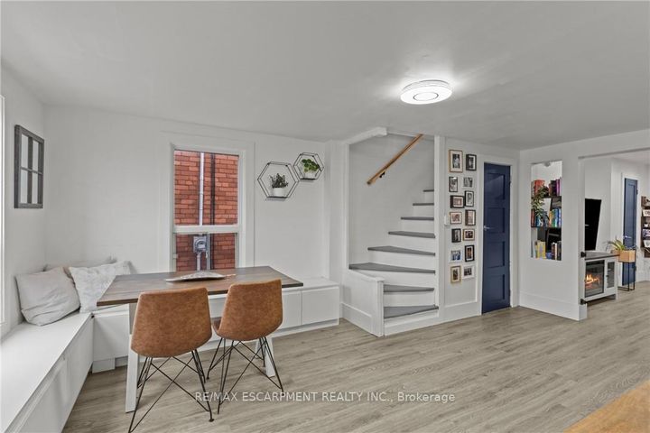 Photo 4 at 199 BARTON Street W, Central, Hamilton