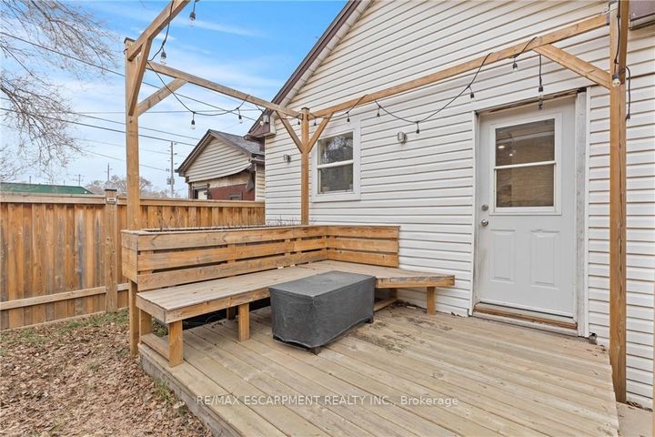 Photo 22 at 199 BARTON Street W, Central, Hamilton