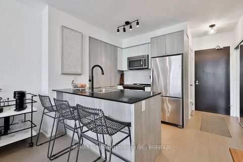 Photo 6 at 306 - 9 Valhalla Inn Road, City Centre West, Toronto