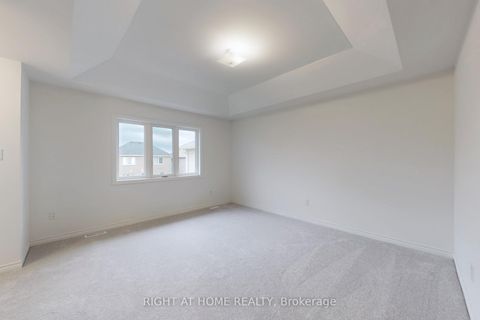 Photo 11 at 40 Ainslie Hill Crescent, Sutton & Jackson's Point, Georgina