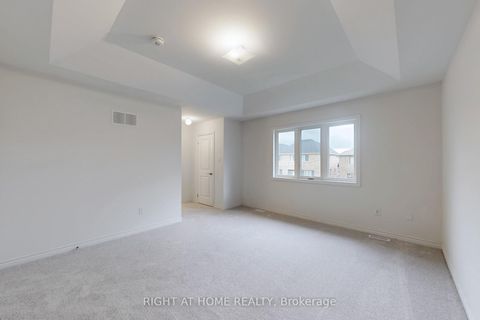 Photo 13 at 40 Ainslie Hill Crescent, Sutton & Jackson's Point, Georgina