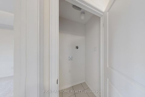 Photo 29 at 40 Ainslie Hill Crescent, Sutton & Jackson's Point, Georgina