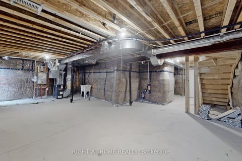 Photo 31 at 40 Ainslie Hill Crescent, Sutton & Jackson's Point, Georgina