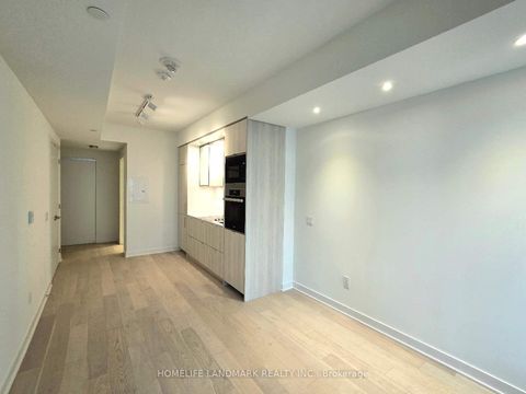 Photo 6 at 08 - 11 Yorkville Avenue, Annex, Toronto