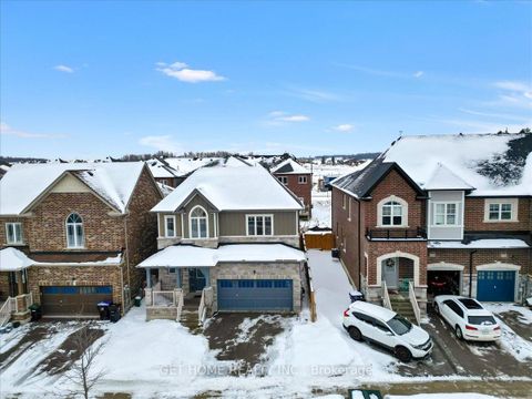 Photo 4 at 1252 Peelar Crescent, Lefroy, Innisfil