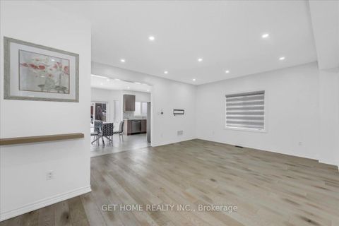 Photo 13 at 1252 Peelar Crescent, Lefroy, Innisfil