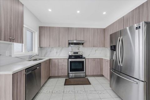 Photo 19 at 1252 Peelar Crescent, Lefroy, Innisfil