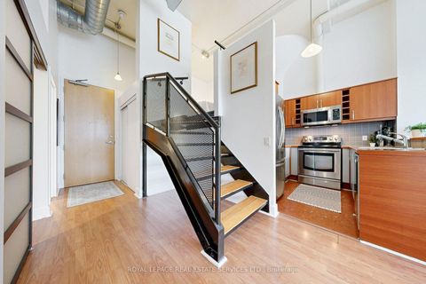 Photo 6 at 205 - 1001 Roselawn Avenue, Belgravia, Toronto