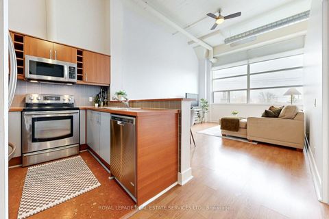 Photo 7 at 205 - 1001 Roselawn Avenue, Belgravia, Toronto