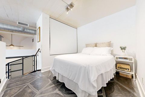 Photo 15 at 205 - 1001 Roselawn Avenue, Belgravia, Toronto