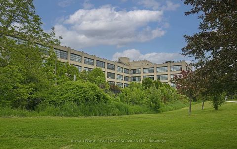 Photo 28 at 205 - 1001 Roselawn Avenue, Belgravia, Toronto