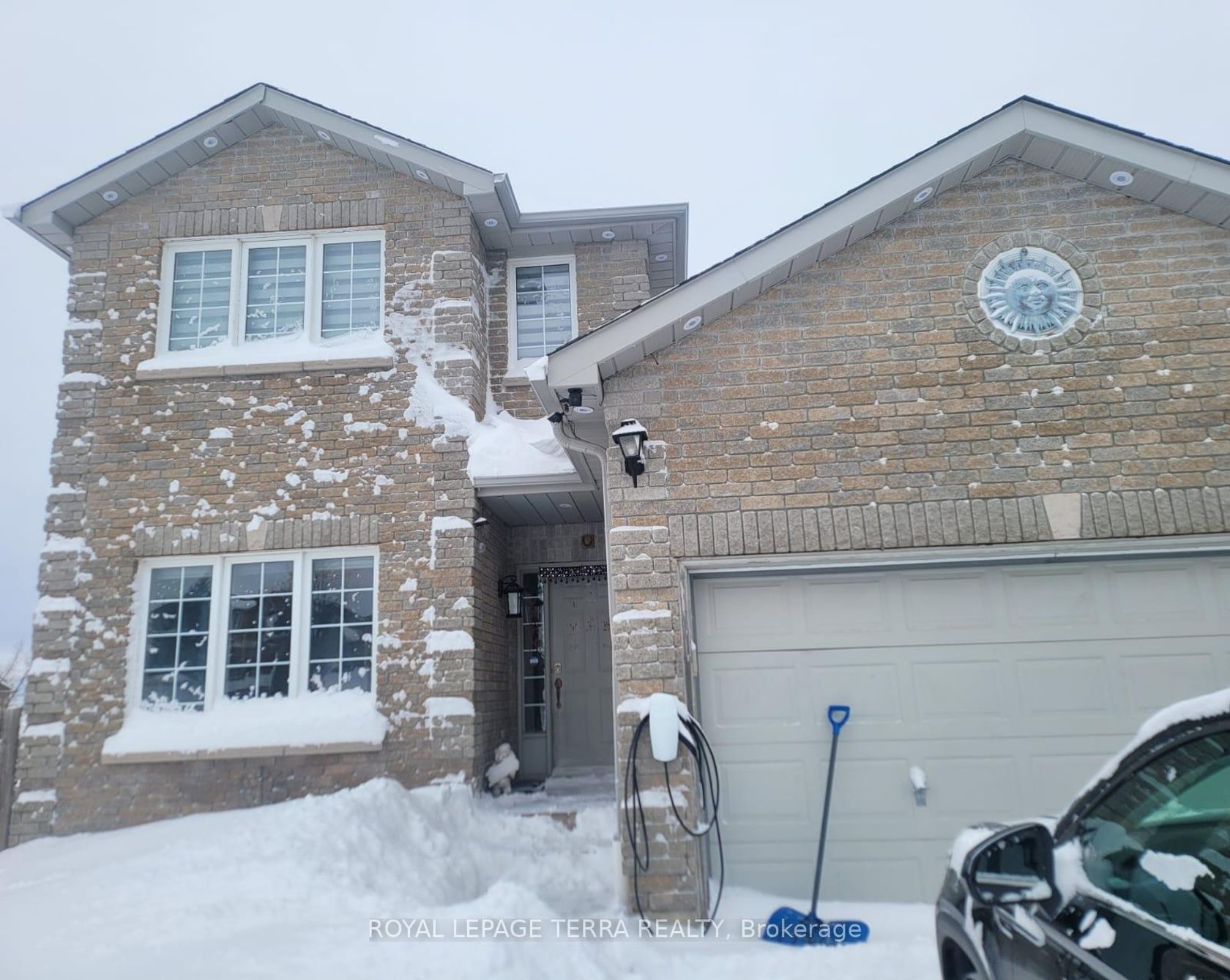 72 Jessica Drive, Painswick South, Barrie photo number 2