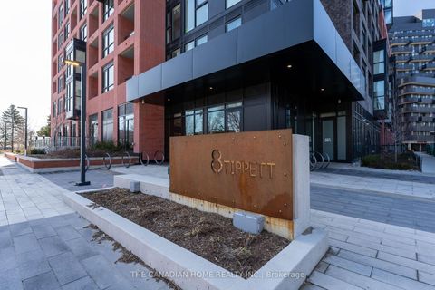 Photo 2 at 1511 - 8 Tippett Road, Clanton Park, Toronto