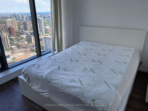 Photo 9 at 4001 - 5 St. Joseph Street, Bay Street Corridor, Toronto