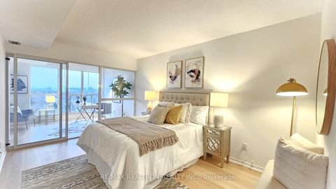 Photo 7 at PH03 - 28 Hollywood Avenue, Willowdale East, Toronto