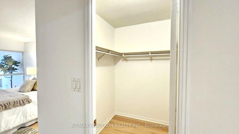 Photo 8 at PH03 - 28 Hollywood Avenue, Willowdale East, Toronto