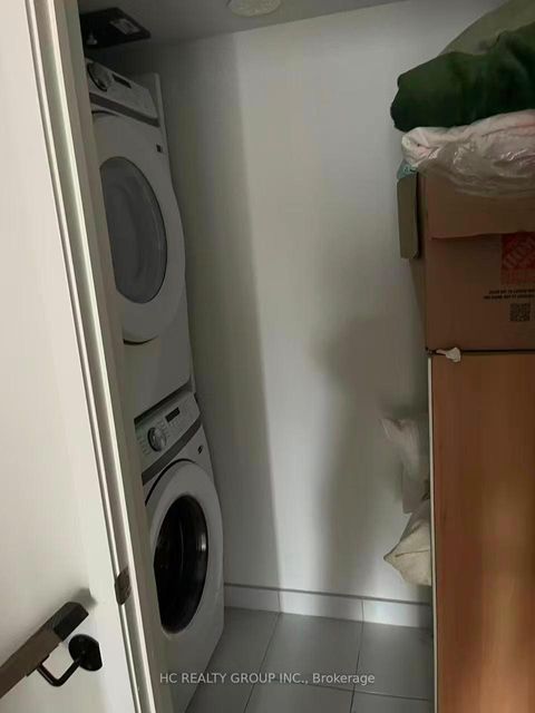 Photo 5 at 31 - 15 William Jackson Way, New Toronto, Toronto