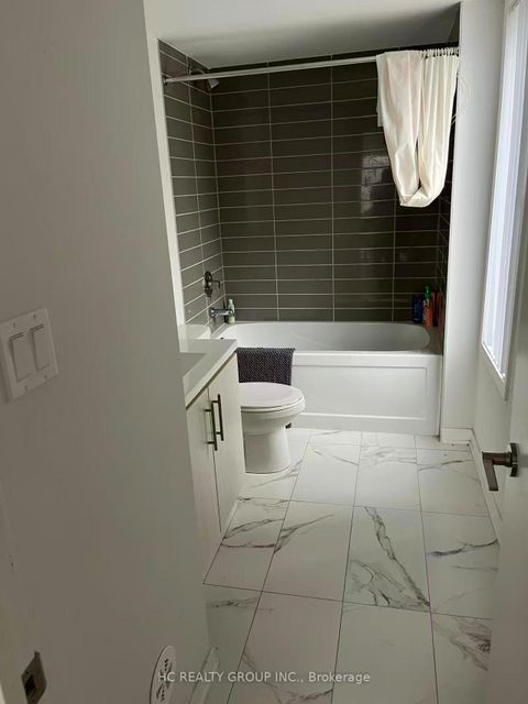 Photo 6 at 31 - 15 William Jackson Way, New Toronto, Toronto