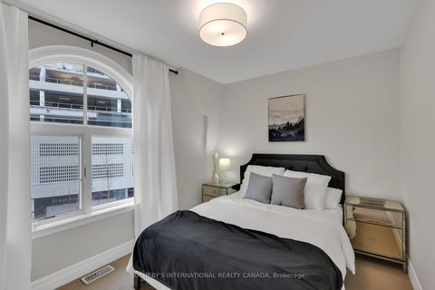 Photo 31 at 45 Pleasant Boulevard, Moore Park, Toronto