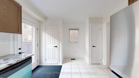 Photo 14 at 17 Kawneer Terrace, Dorset Park, Toronto