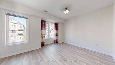 Photo 16 at 17 Kawneer Terrace, Dorset Park, Toronto