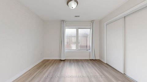 Photo 25 at 17 Kawneer Terrace, Dorset Park, Toronto