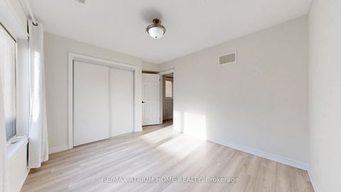 Photo 27 at 17 Kawneer Terrace, Dorset Park, Toronto