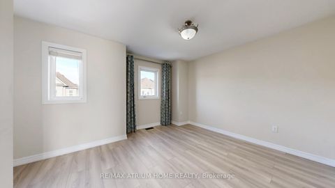 Photo 32 at 17 Kawneer Terrace, Dorset Park, Toronto