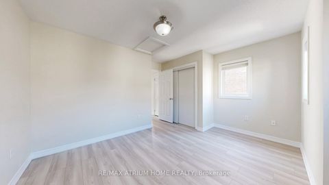 Photo 35 at 17 Kawneer Terrace, Dorset Park, Toronto