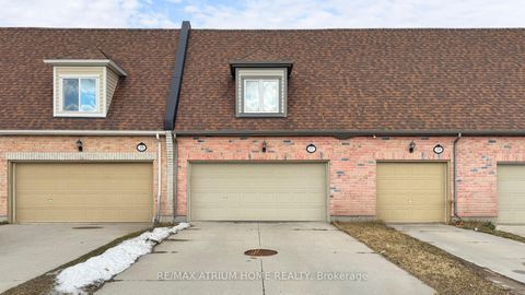 Photo 46 at 17 Kawneer Terrace, Dorset Park, Toronto