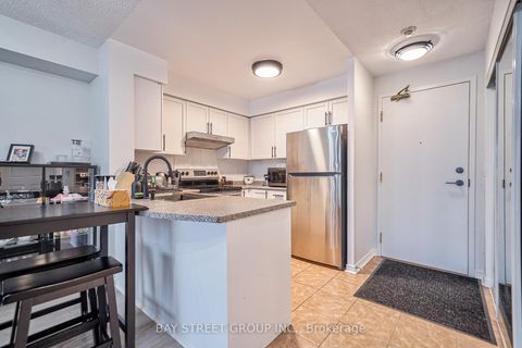 Photo 10 at 803 - 5500 Yonge Street, Willowdale West, Toronto