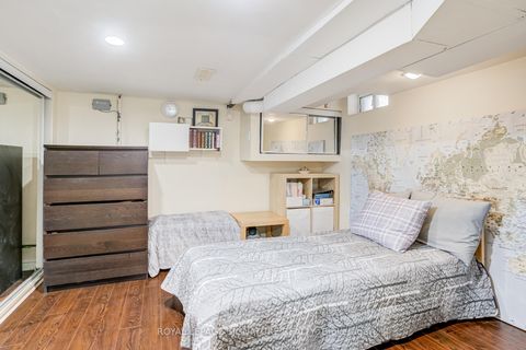 Photo 22 at 493 Jane Street, Bloor West Village, Toronto